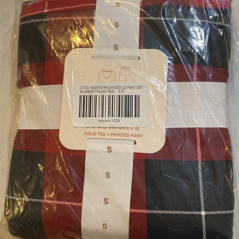 NWT. Cool Nights Soma Pajama set. Size Small. Currently out of stock online. - Picture 4 of 4